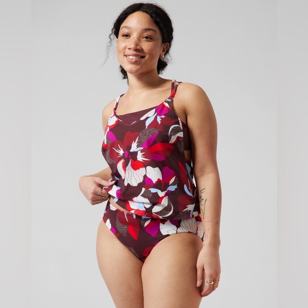 NWT Athleta Seascape‎ Bra Cup Tankini Top Size 32 D/DD Swim Beach Vacation